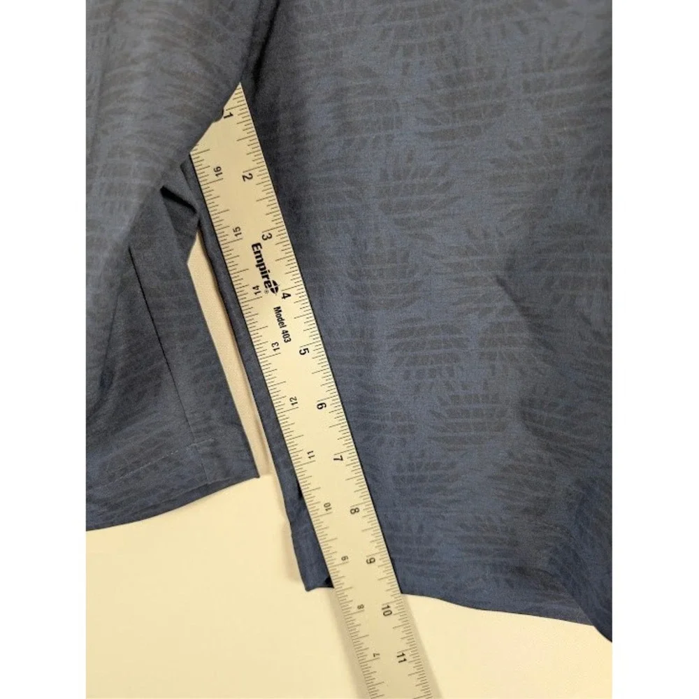 TravisMathew Golf Shorts Mens 34 Navy Blue Palm Leaf Print Stretch Performance